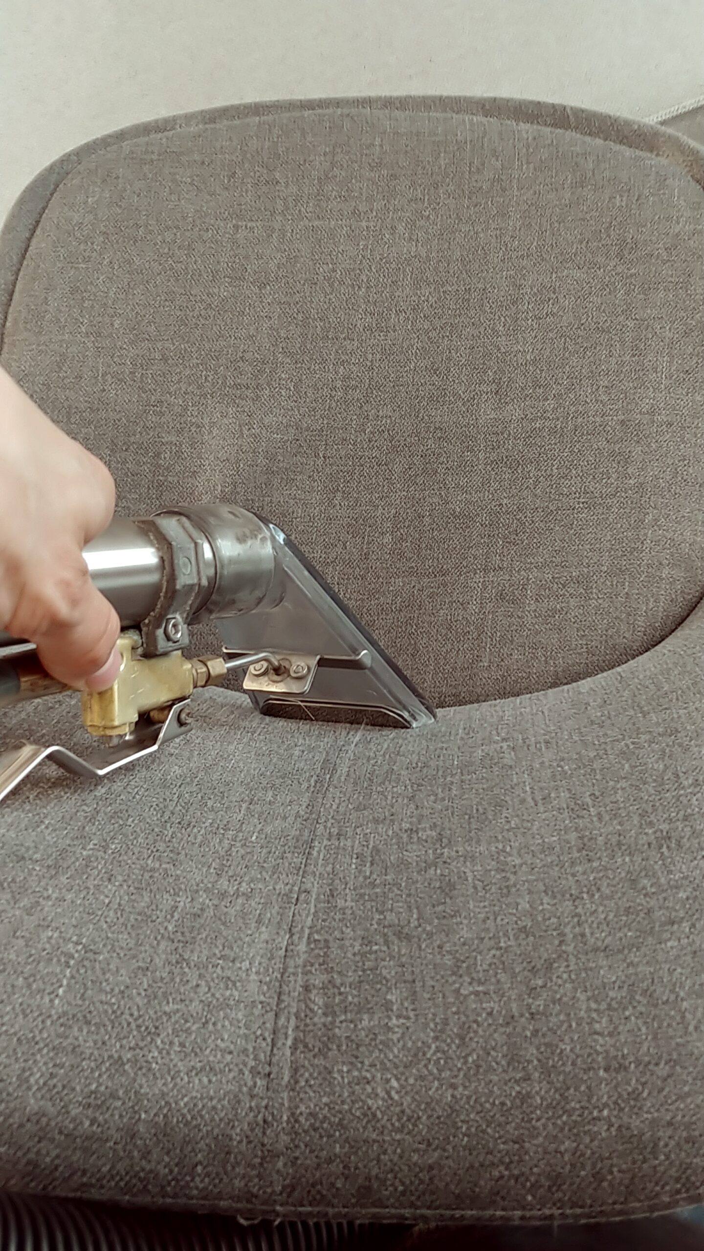 czyszczenie kanapy Warszawa - czystastrefa.eu