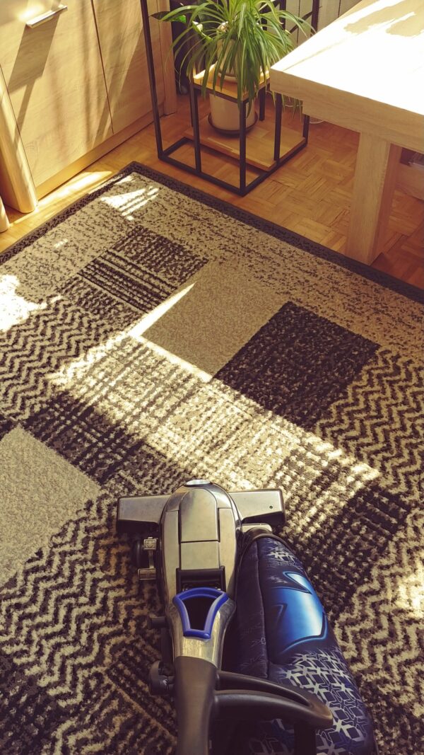 Pranie dywanu w domu